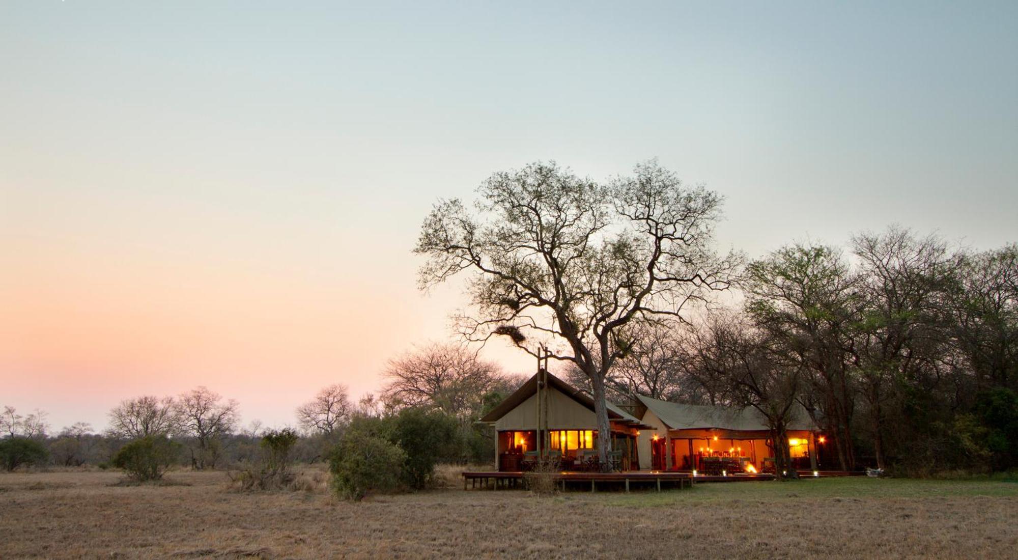 Rhino Walking Safaris Hotel Skukuza Exterior foto